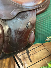 17.5" Antares Jump Saddle